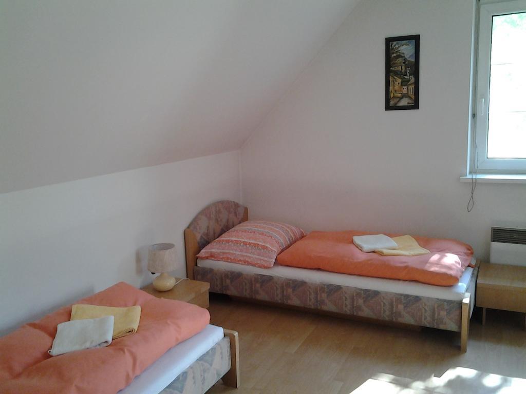 Penzion Richnava Stiavnicke Bane Rom bilde